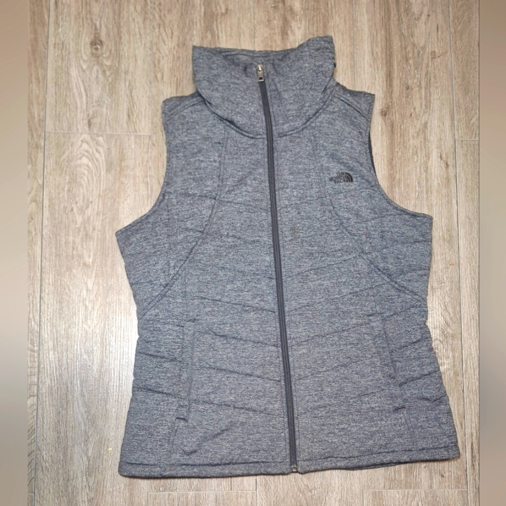 The North Face Pseudio Vest Womans Size XL Grey Heather Color
